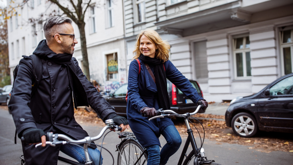Researchers are calling on politicians to allow safe walking and cycling during the Covid-19 pandemic. 